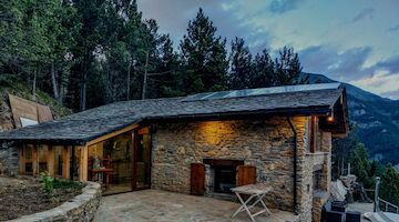 Magic Borda Cremat naturaleza y estrellas desde el nuevo alojamiento Starlight de Andorra