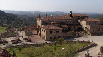 El Hotel Monasterio Rocamador, nuevo Alojamiento Starlight en la dehesa de Extremadura
