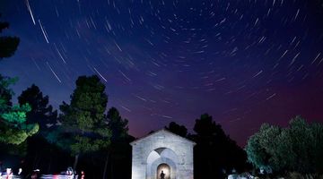 Elegancia y tranquilidad a la luz del firmamento
