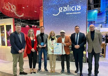 Costa da Morte recibe el certificado como Destino Turístico Starlight en Fitur 2023