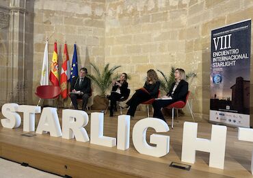 mesa redonda trío de eclipses encuentro starlight soria 