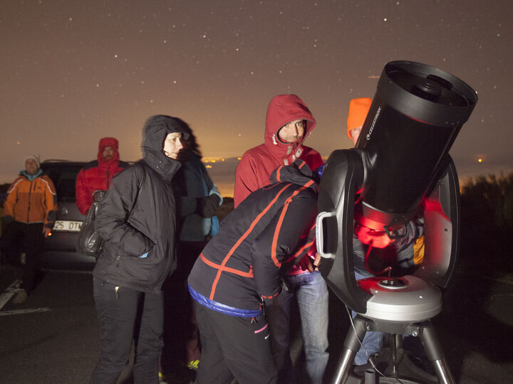Gredos Norte avanza como Destino Turístico Starlight con la formación de monitores especializados en astronomía/ Abril 2014