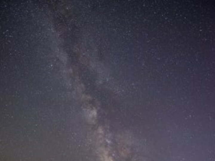 Forbes destaca el Hotel Starlight Trout Point Lodge por su calidad y la excelencia de su cielo