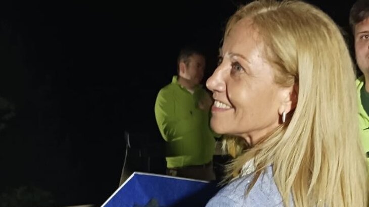 Antonia Varela recibe un premio en la Noche de Europa y afianza el impulso al astroturismo en los Picos de Europa