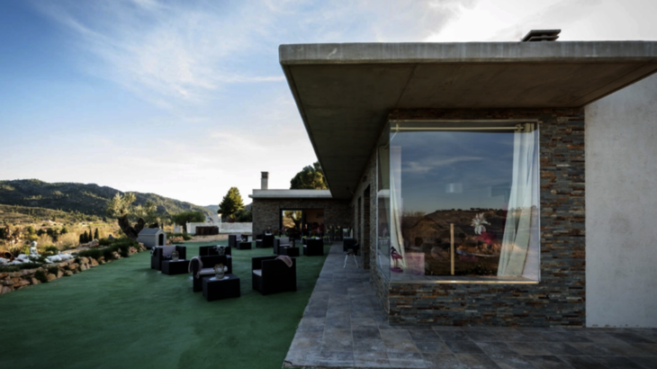 El sueo familiar que mira a las estrellas Cabezo Buuel nuevo Alojamiento Starlight en Calanda Teruel