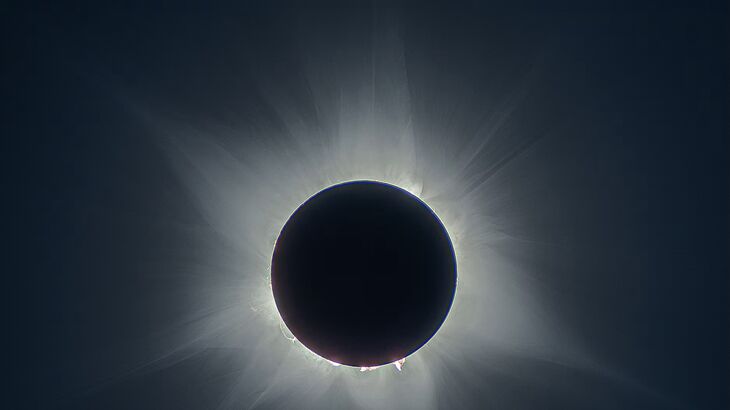 ltimos das antes del eclipse total de Sol la Red Starlight culmina un ao de preparacin